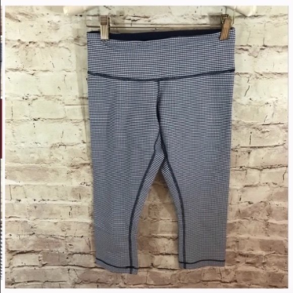 Lululemon inkwell gingham capri leggings 4 - Picture 2 of 6